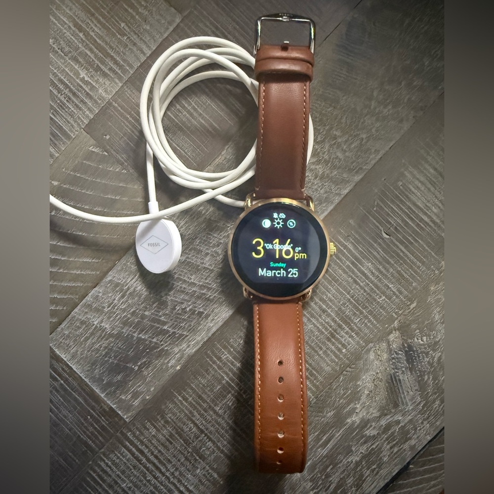 Women’s Fossil Smartwatch with Brown Leather Strap